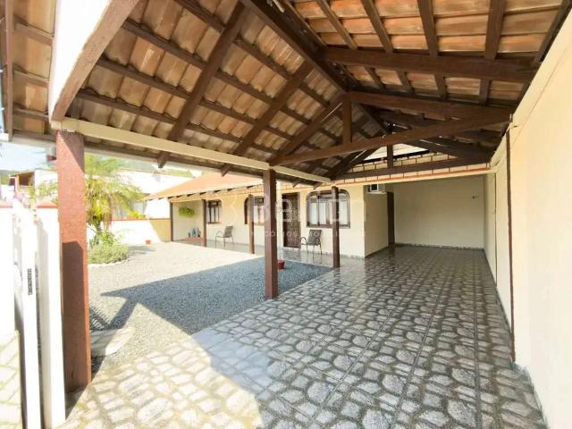 Casa / Sobrado para Venda em Indaial/SC Sol 4 Quartos