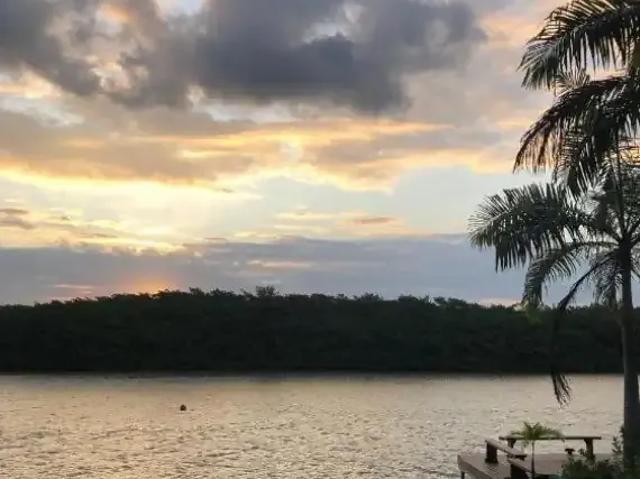 Casa / Sobrado para Venda em Ipojuca/PE Praia de Toquinho 6 Quartos