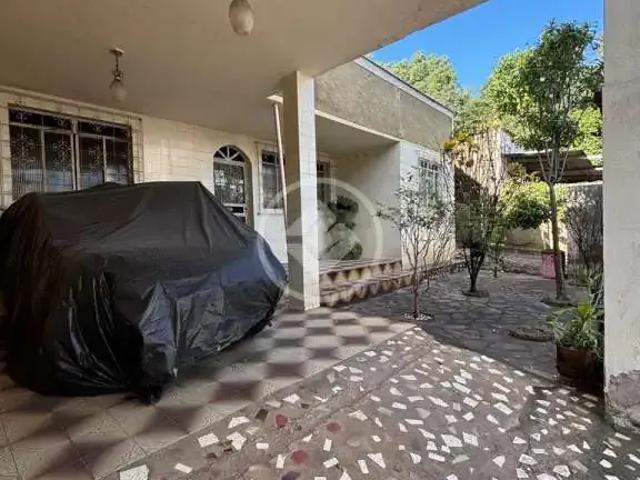 Casa / Sobrado para Venda em Ipatinga/MG Bom Retiro 3 Quartos