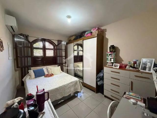 Casa / Sobrado para Venda em Ipatinga/MG Bom Retiro 5 Quartos