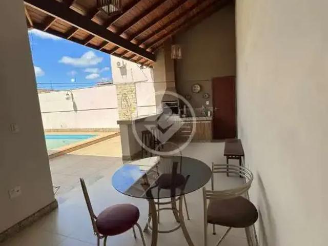 Casa / Sobrado para Venda em Ipatinga/MG Imbaúbas 3 Quartos