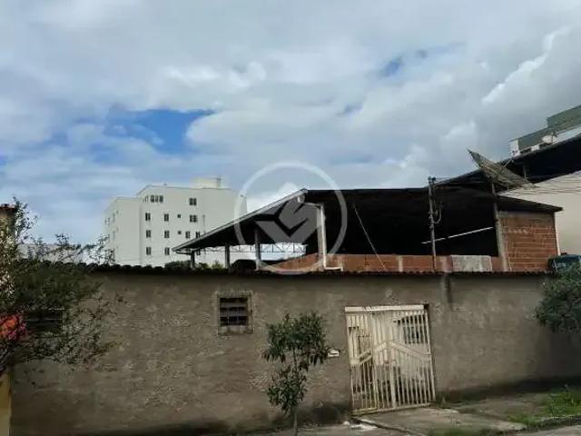 Casa / Sobrado para Venda em Ipatinga/MG Veneza 3 Quartos