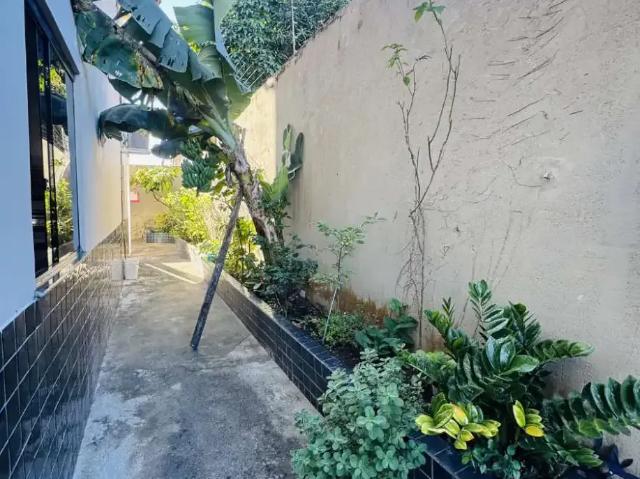 Casa / Sobrado para Venda em Ipiaú/BA Santana 4 Quartos