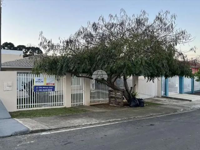 Casa / Sobrado para Venda em Irati/PR Jardim Virgínia 4 Quartos