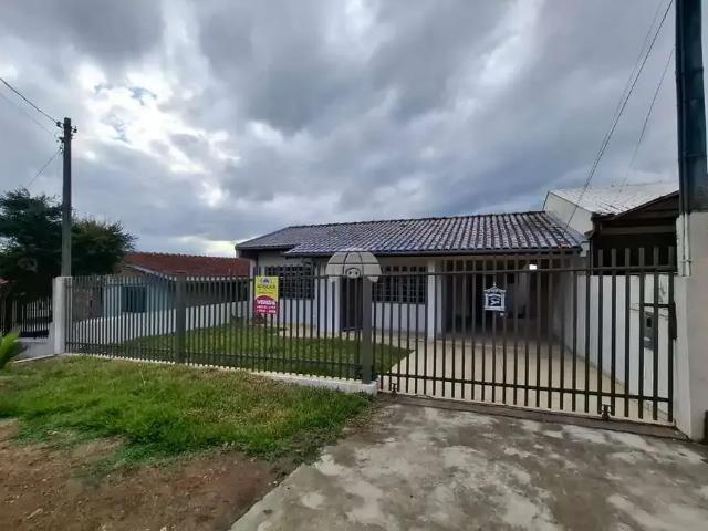 Casa / Sobrado para Venda em Irati/PR Stroparo 3 Quartos