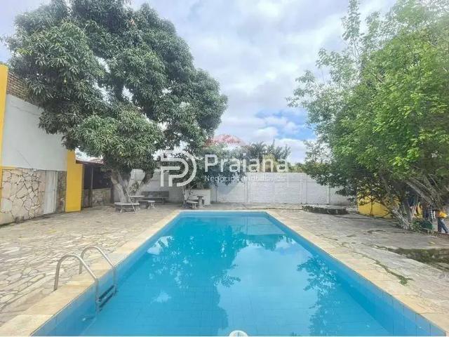 Casa / Sobrado para Venda em Irará/BA Centro 3 Quartos