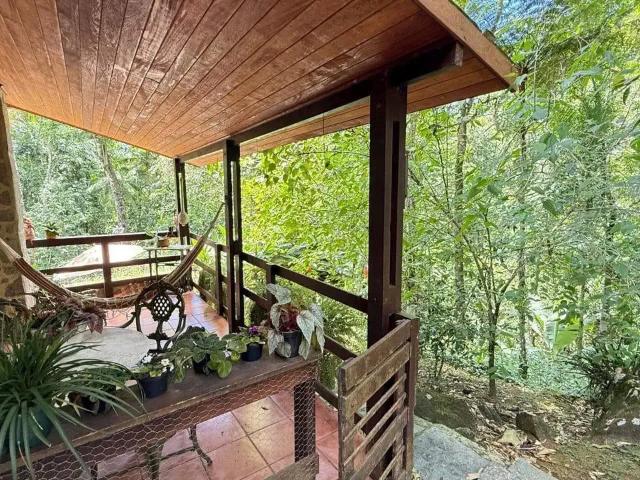 Casa / Sobrado para Venda em Itatiaia/RJ Penedo 5 Quartos