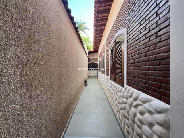 Casa / Sobrado para Venda em Itatiba/SP Centro 4 Quartos