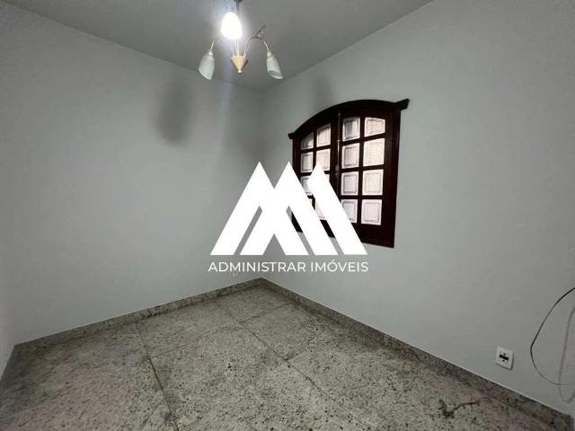 Casa / Sobrado para Venda em Itaúna/MG Centro 4 Quartos