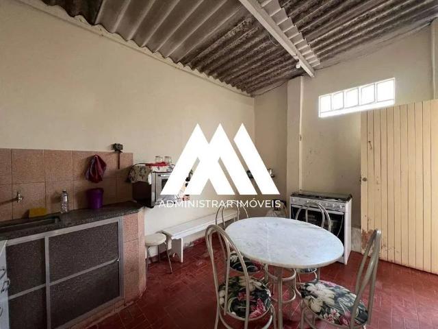 Casa / Sobrado para Venda em Itaúna/MG Nogueira Machado 4 Quartos