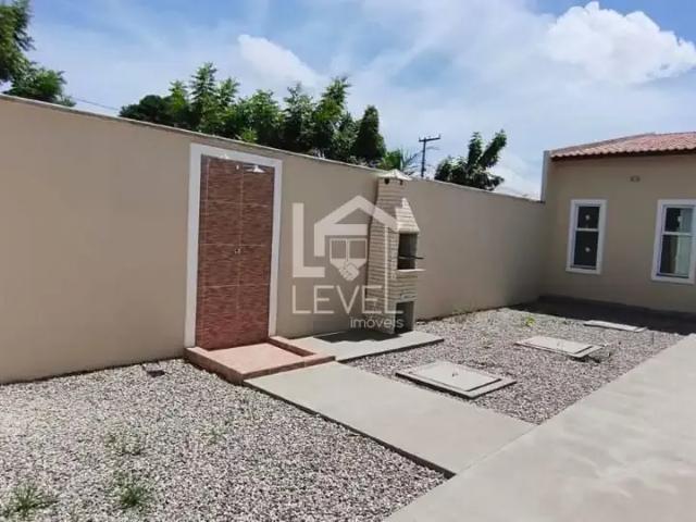 Casa / Sobrado para Venda em Itaitinga/CE Centro 3 Quartos