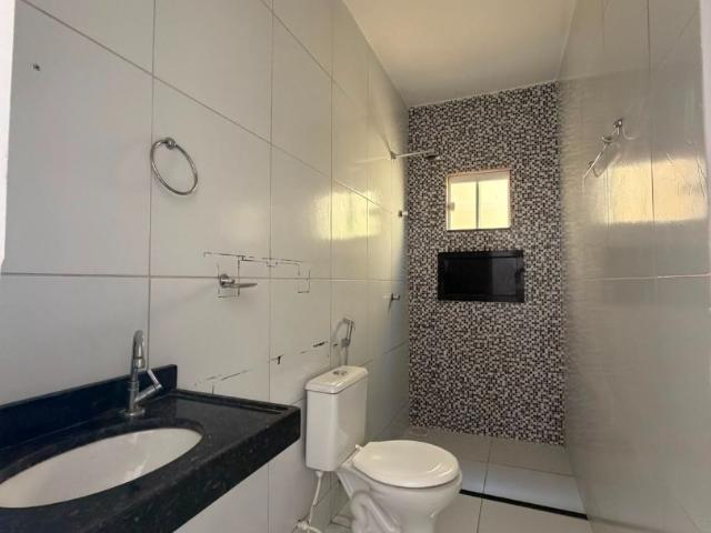 Casa / Sobrado para Venda em Itaitinga/CE Gereraú 2 Quartos