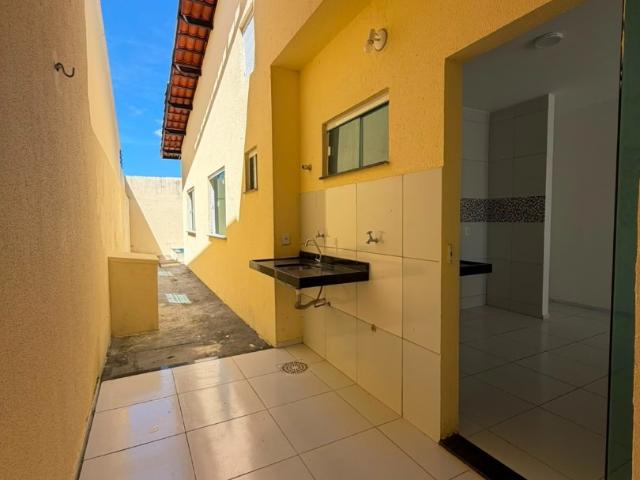 Casa / Sobrado para Venda em Itaitinga/CE Gereraú 2 Quartos