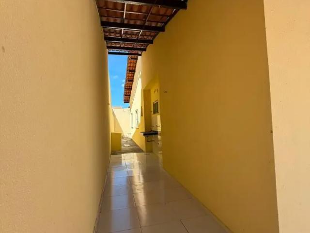 Casa / Sobrado para Venda em Itaitinga/CE Gereraú 2 Quartos