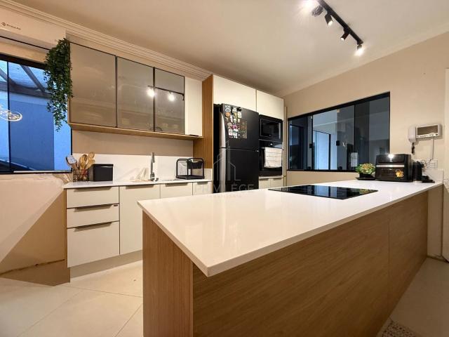 Casa / Sobrado para Venda em Itajaí/SC Vila Operária 4 Quartos