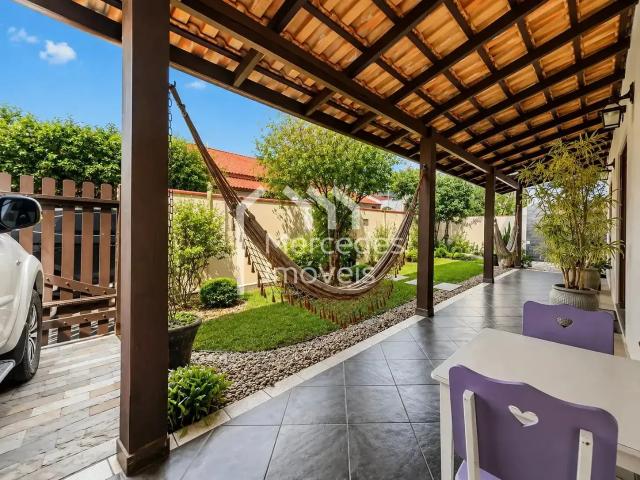 Casa / Sobrado para Venda em Itajaí/SC Cabeçudas 4 Quartos