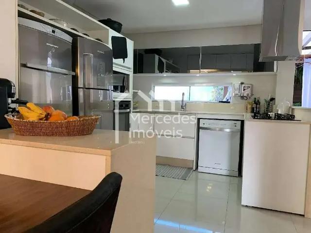 Casa / Sobrado para Venda em Itajaí/SC Fazenda 4 Quartos