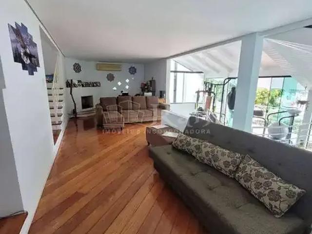 Casa / Sobrado para Venda em Itajaí/SC Fazenda 5 Quartos