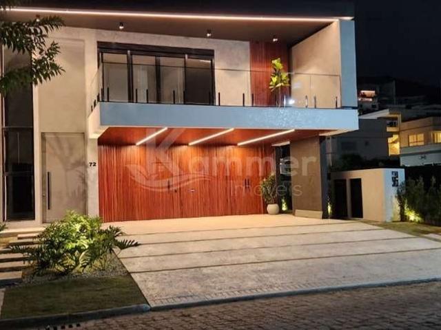 Casa / Sobrado para Venda em Itajaí/SC Praia Brava 5 Quartos