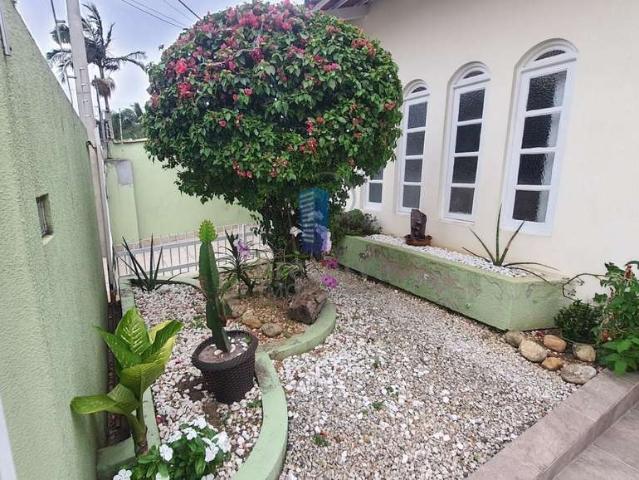 Casa / Sobrado para Venda em Itajaí/SC Dom Bosco 5 Quartos