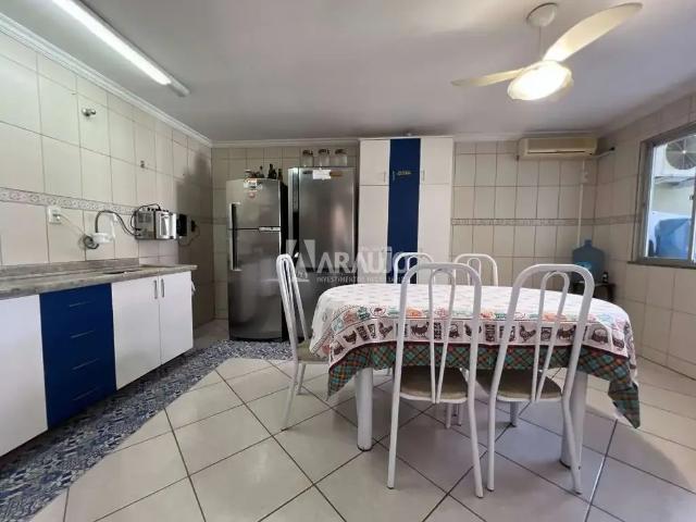 Casa / Sobrado para Venda em Itajaí/SC São João 4 Quartos