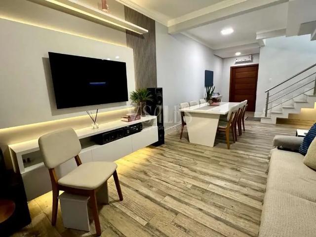 Casa / Sobrado para Venda em Itajaí/SC São João 3 Quartos
