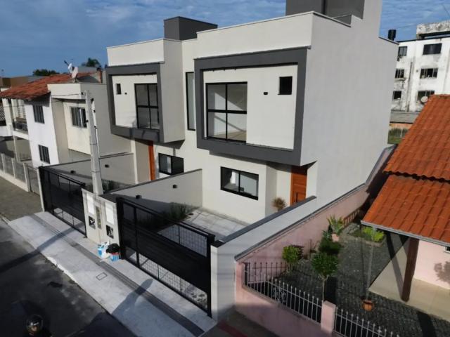 Casa / Sobrado para Venda em Itajaí/SC São João 3 Quartos