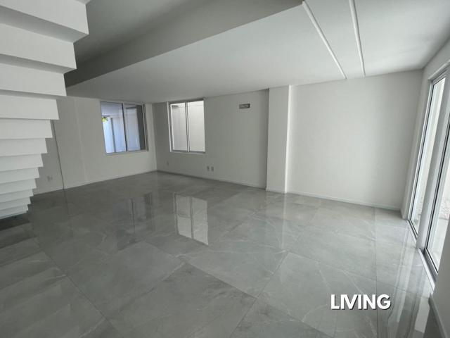 Casa / Sobrado para Venda em Itajaí/SC São João 3 Quartos