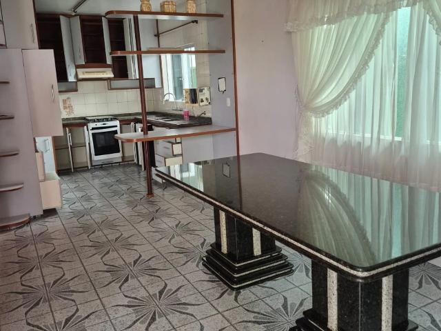 Casa / Sobrado para Venda em Itajaí/SC São João 3 Quartos