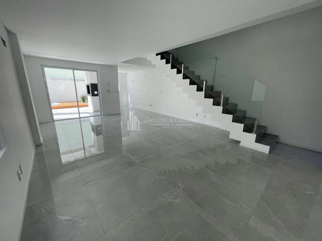 Casa / Sobrado para Venda em Itajaí/SC São João 3 Quartos
