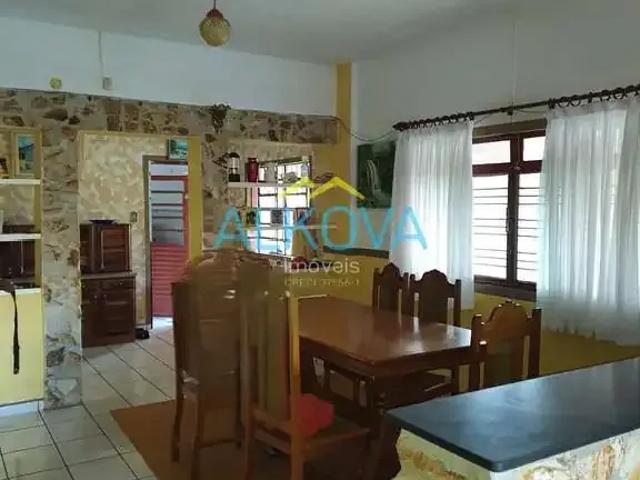 Casa / Sobrado para Venda em Itajubá/MG Nações 5 Quartos