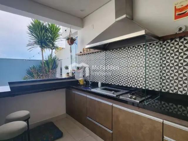 Casa / Sobrado para Venda em Itajubá/MG Pinheirinho 4 Quartos