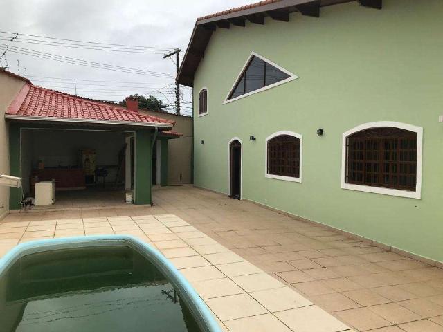 Casa / Sobrado para Venda em Itanhaém/SP Centro 2 Quartos
