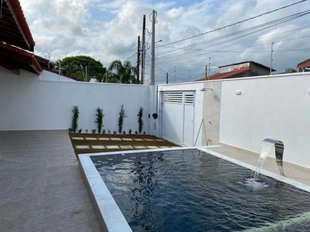 Casa / Sobrado para Venda em Itanhaém/SP Balneário Paranapuan 1 Quartos