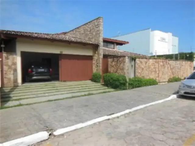 Casa / Sobrado para Venda em Itanhaém/SP Centro 4 Quartos