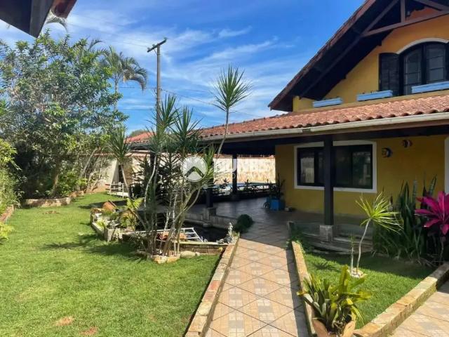 Casa / Sobrado para Venda em Itanhaém/SP Centro 3 Quartos
