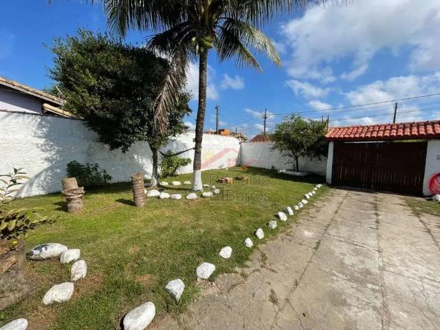Casa / Sobrado para Venda em Itanhaém/SP Jardim das Palmeiras 3 Quartos