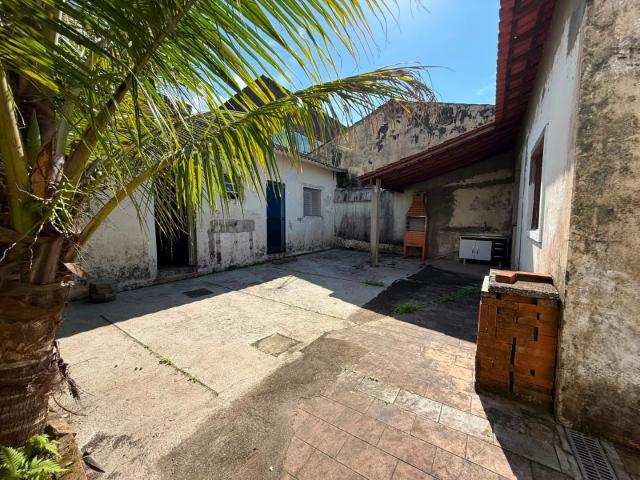 Casa / Sobrado para Venda em Itanhaém/SP Jardim Jamaica 3 Quartos