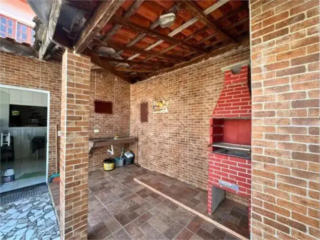 Casa / Sobrado para Venda em Itanhaém/SP Jardim Jamaica 4 Quartos
