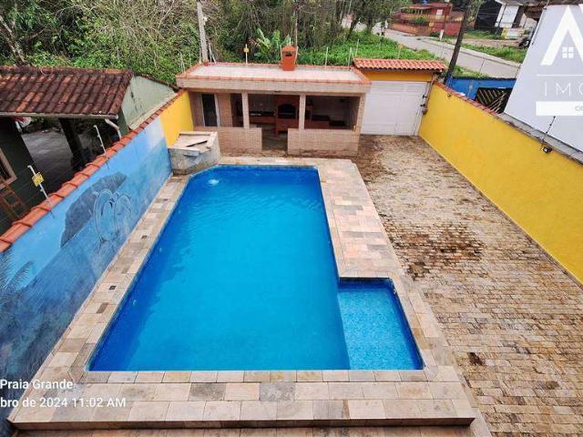 Casa / Sobrado para Venda em Itanhaém/SP Jardim Suarão 4 Quartos