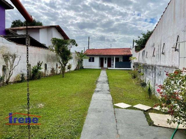 Casa / Sobrado para Venda em Itanhaém/SP Jardim Suarão 4 Quartos