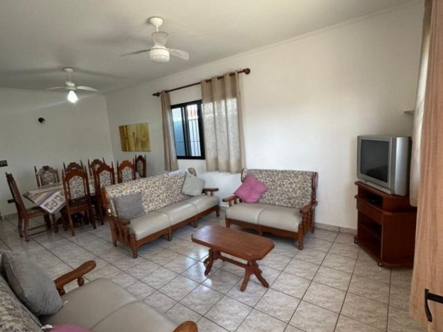 Casa / Sobrado para Venda em Itanhaém/SP Suarão 3 Quartos