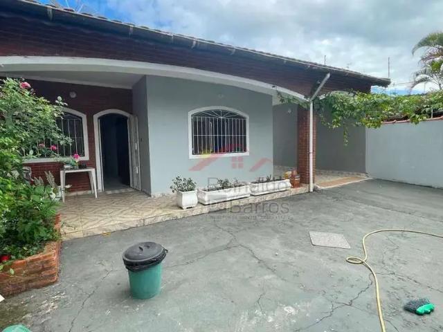 Casa / Sobrado para Venda em Itanhaém/SP Suarão 3 Quartos