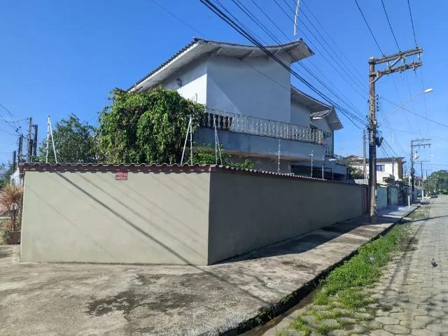 Casa / Sobrado para Venda em Itanhaém/SP Vila São Paulo 4 Quartos