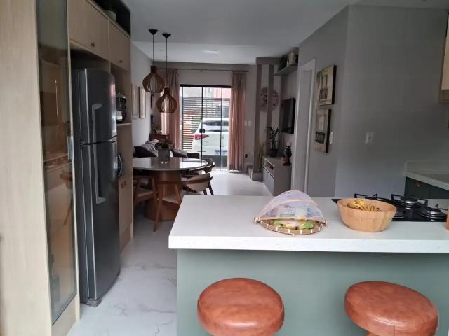 Casa / Sobrado para Venda em Itapema/SC Alto São Bento 2 Quartos