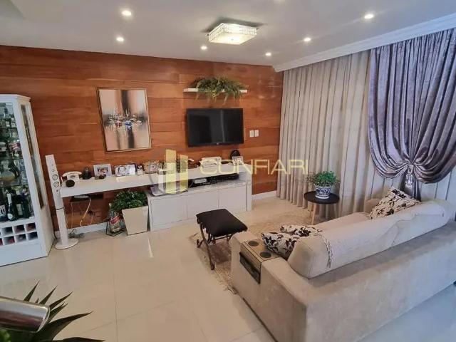 Casa / Sobrado para Venda em Itapema/SC Meia Praia 4 Quartos