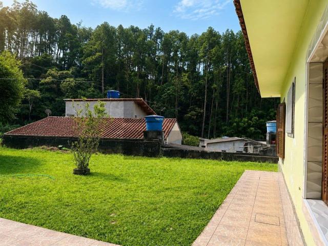 Casa / Sobrado para Venda em Itapecerica da Serra/SP Itaquaciara 3 Quartos
