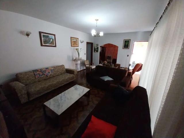 Casa / Sobrado para Venda em Itapetininga/SP Centro 3 Quartos