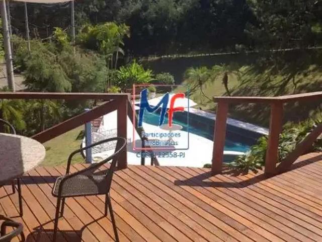 Casa / Sobrado para Venda em Itapevi/SP Condomínio Refúgio dos Pinheiros 5 Quartos
