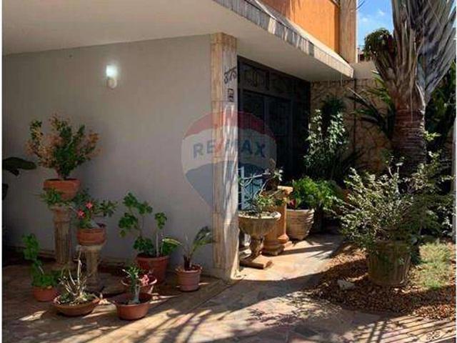 Casa / Sobrado para Venda em Itapira/SP Centro 3 Quartos